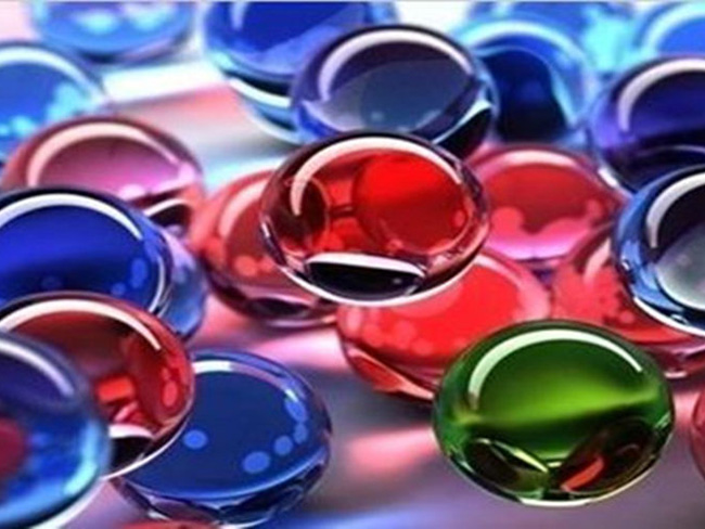 彩色玻璃珠作為一種新型的外墻用裝飾產(chǎn)品，有著特別的優(yōu)勢(shì)